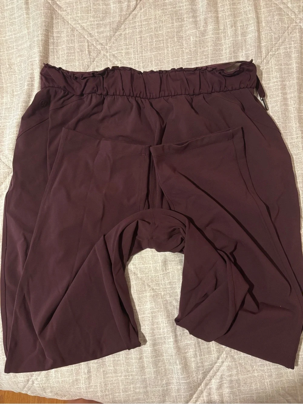lululemon athletica Men's Drawstring Joggers in Deep Burgundy